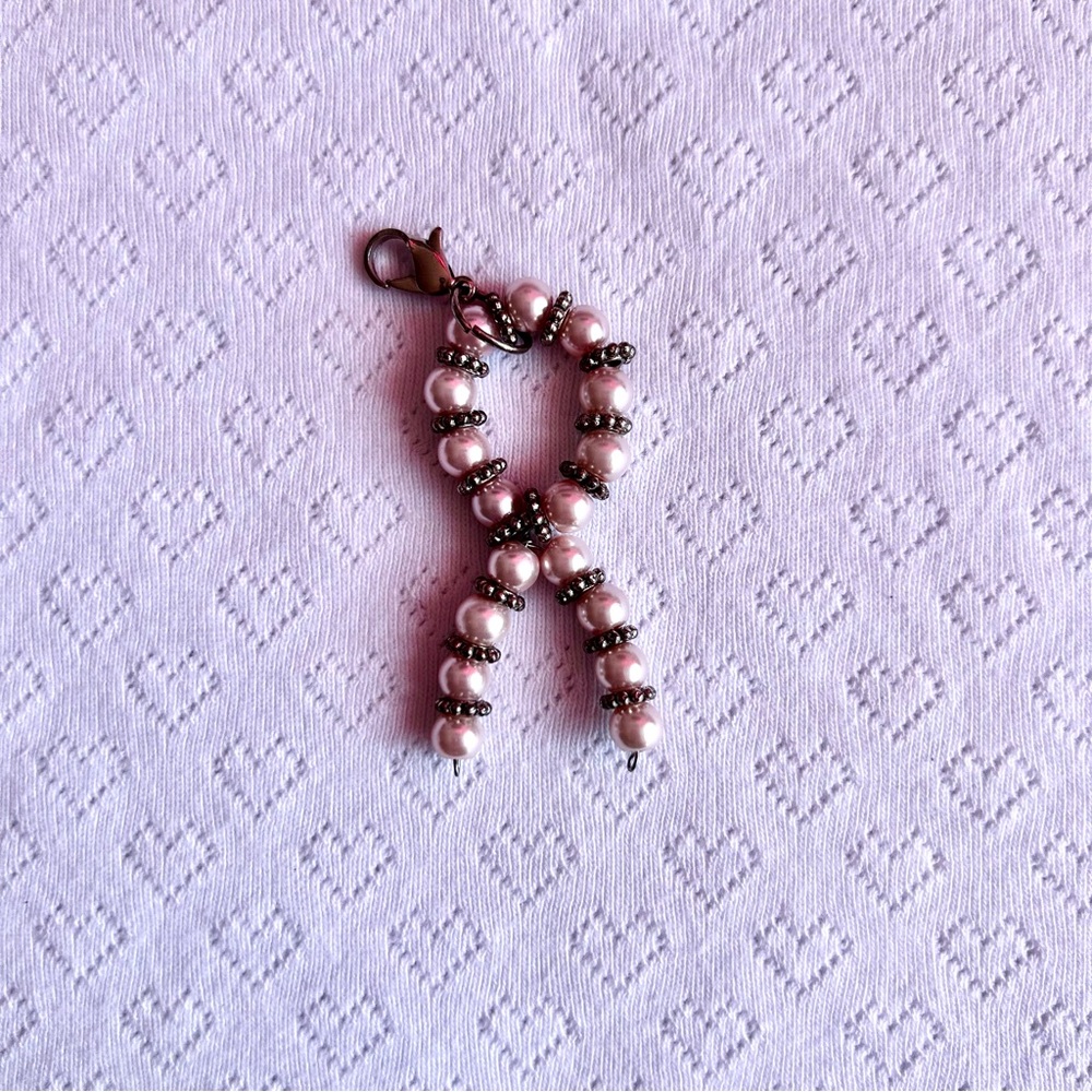 beaded breast cancer awareness ribbon keychain